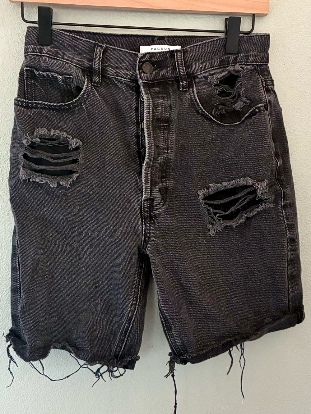 PacSun High Rise Distressed Black Denim Shorts Raw Hem Festival Women’s 26